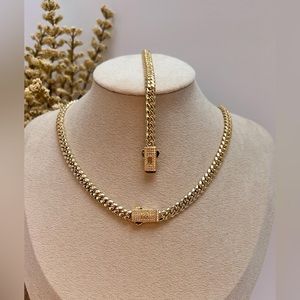 Elegant Baby Monaco set